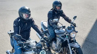 Pasjonaci motoryzacji